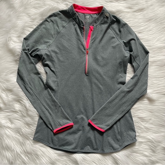 🩷🩷H&M SPORT QUARTER ZIP LONG SLEEVE WORKOUT TOP - Picture 1 of 6